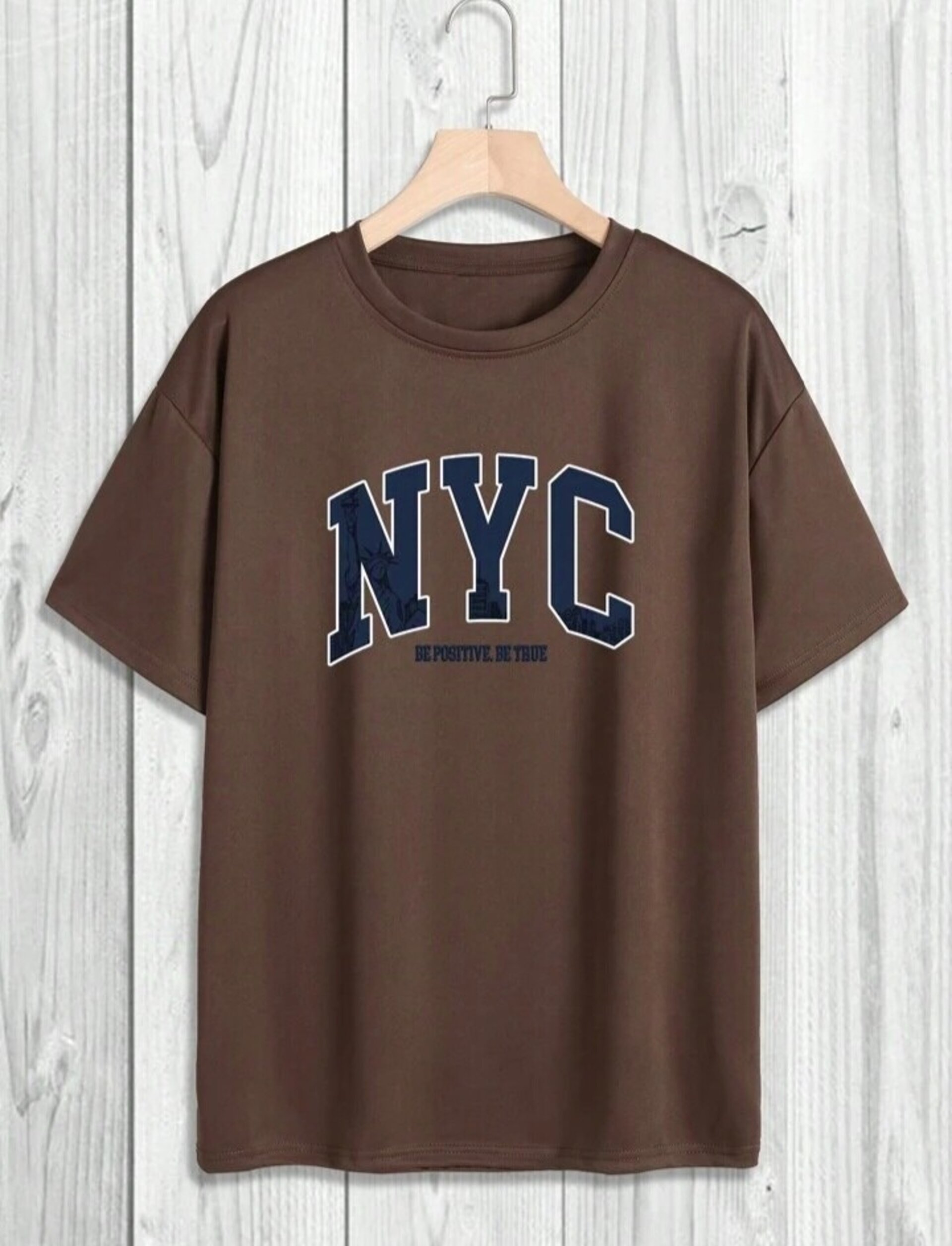 Camiseta con estampado de hombre - 2