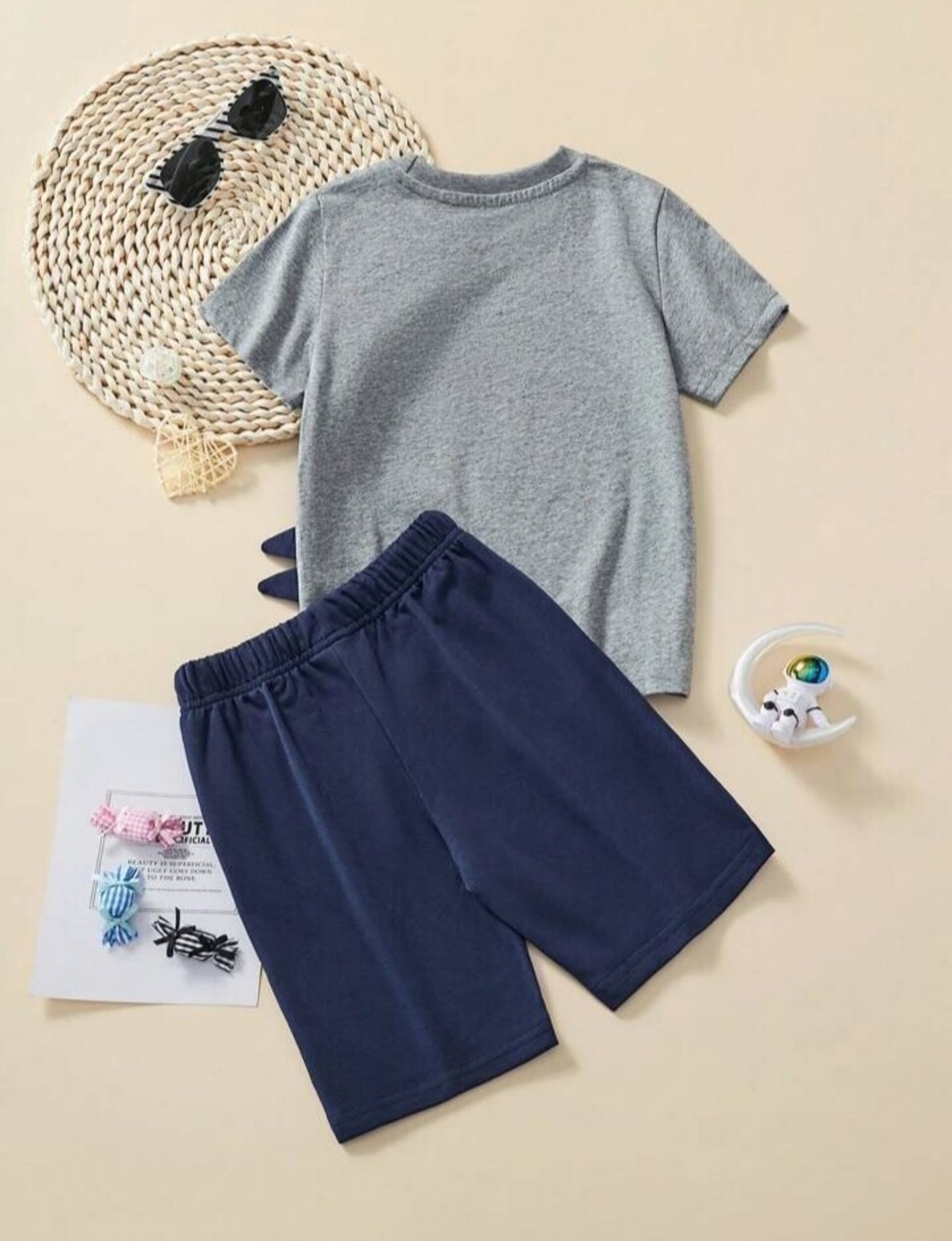 Conjunto de dos piezas para niño - 25