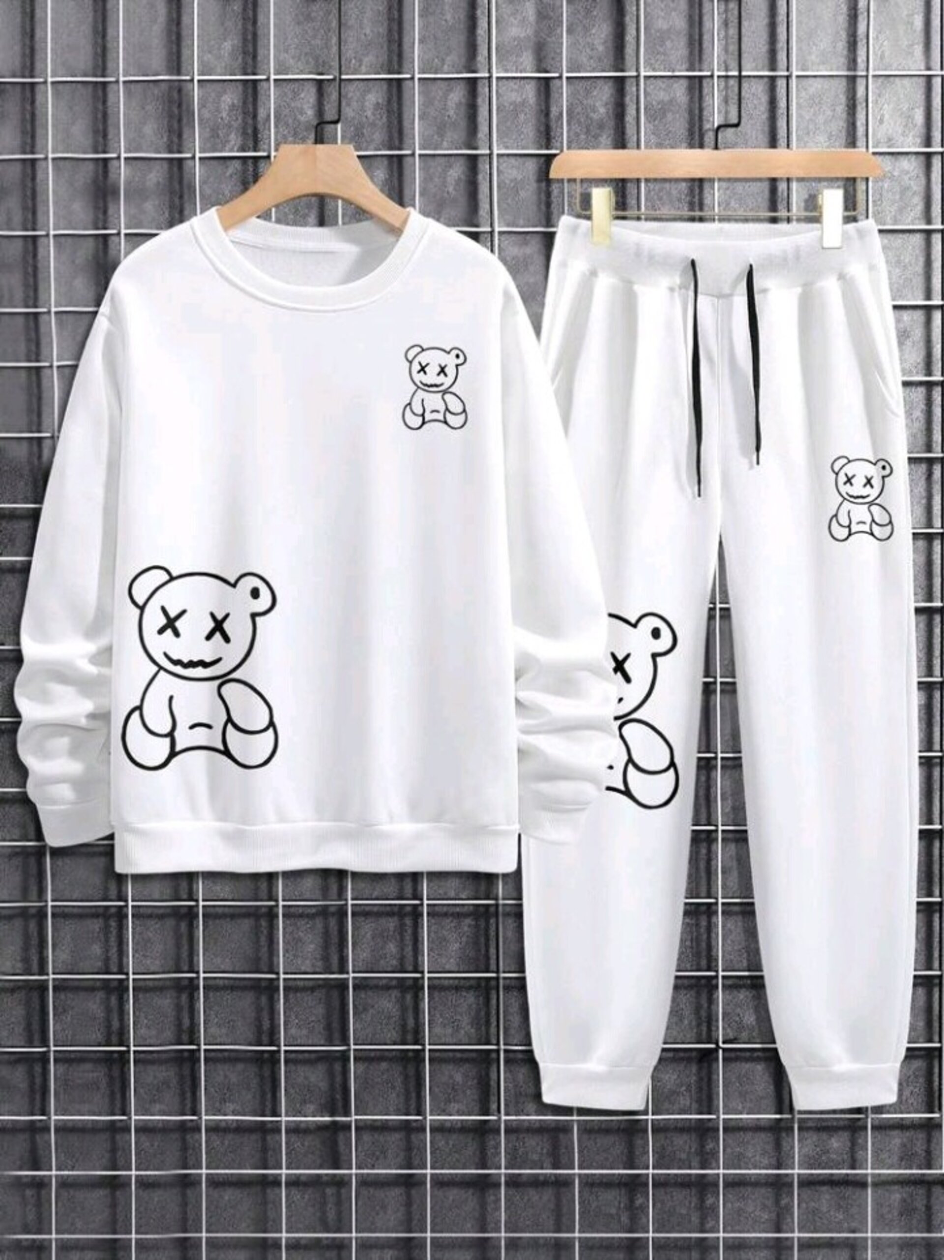 sudadera con estampado de oso y pantalon de chandal - 2