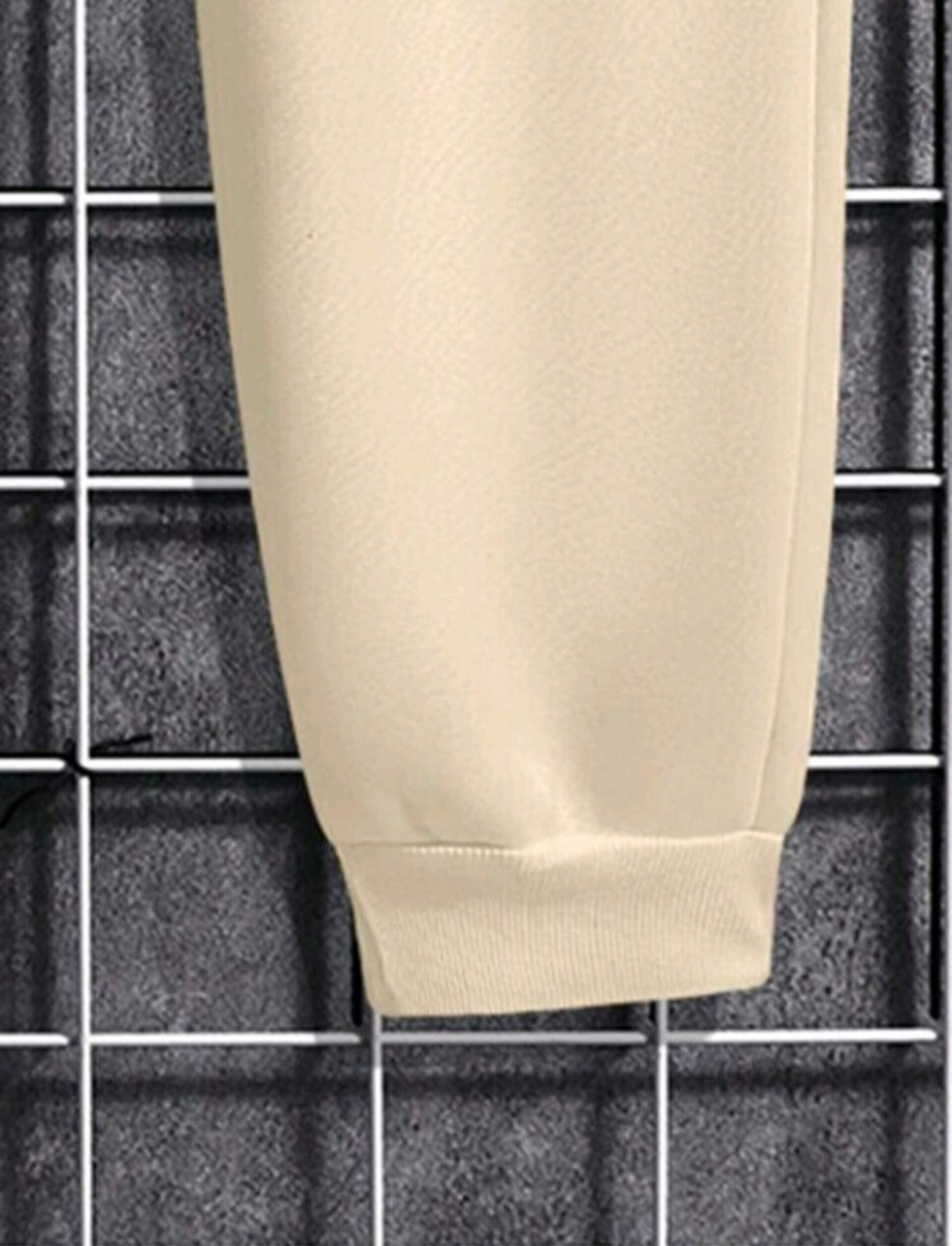 conjunto de sudadera y pantalon de chandal - 5