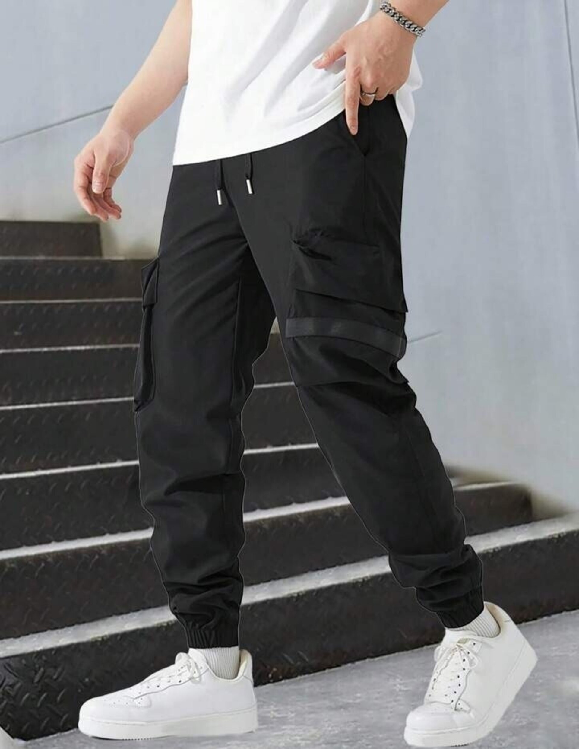 Pantalones cargo informales con cordón para hombre. - 4