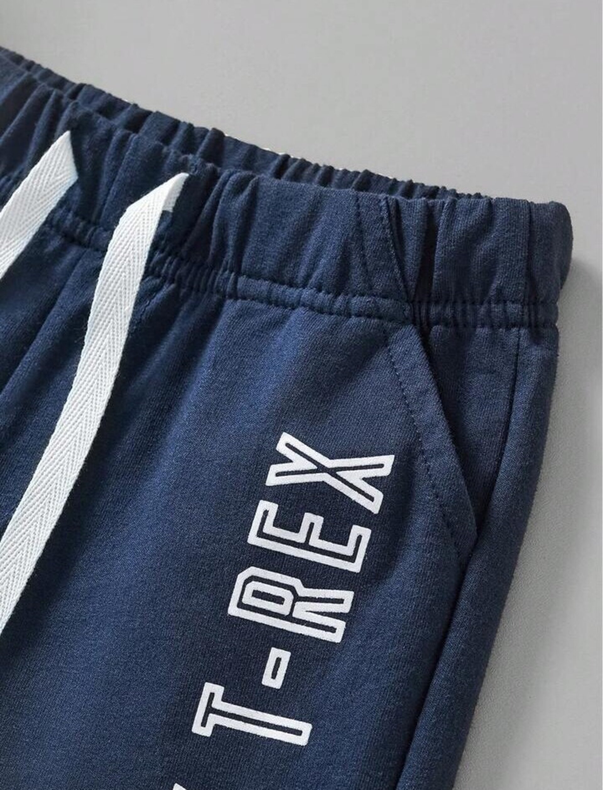 Conjunto de dos piezas para niño - 17